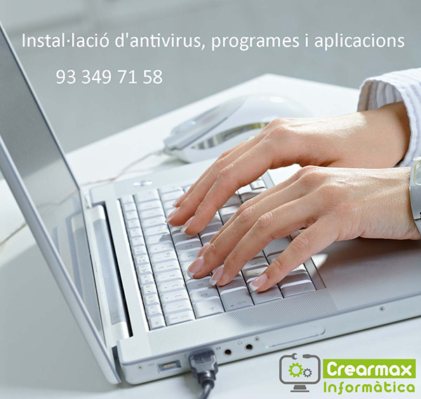 Servicio Técnico Informático Barcelona Datos Servicio Técnico Manos en teclado de portátil